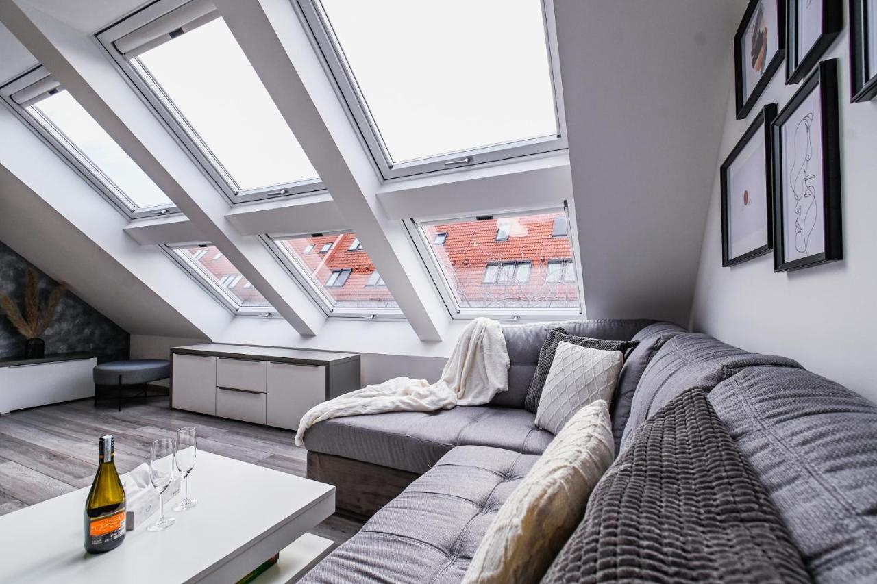 Luxury Apartment In The City Center Bratislava Exterior foto